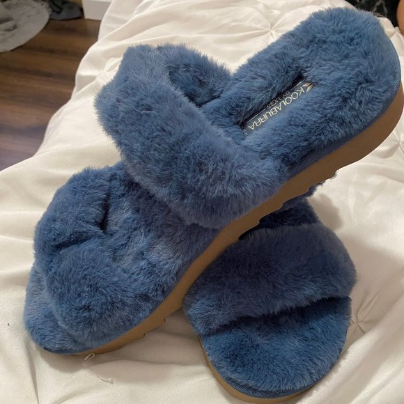 FURR-AH, blue, platform slides, by UGG, size 9 - Picture 1 of 4